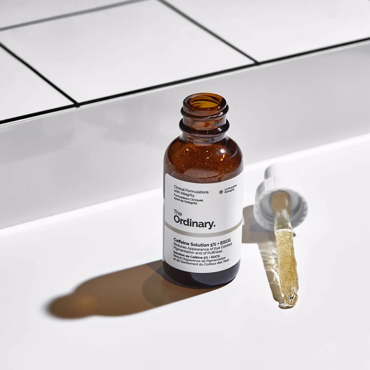 THE ORDINARY - Solution de Caféine 5 % + EGCG The Ordinary 30 ml - PHI CONCEPT